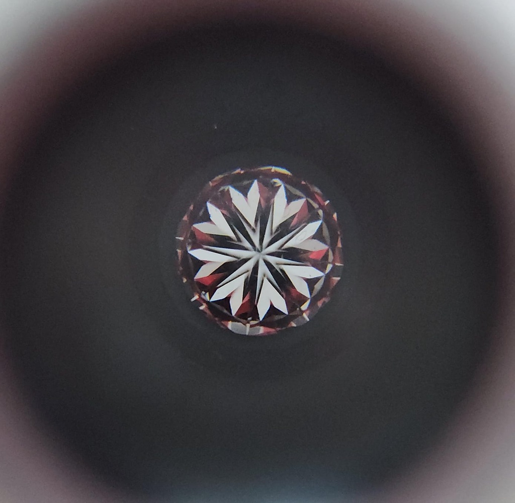 Diamante BR 1.046 VVS2 I EX DIAMANE · Corazones (H&A)