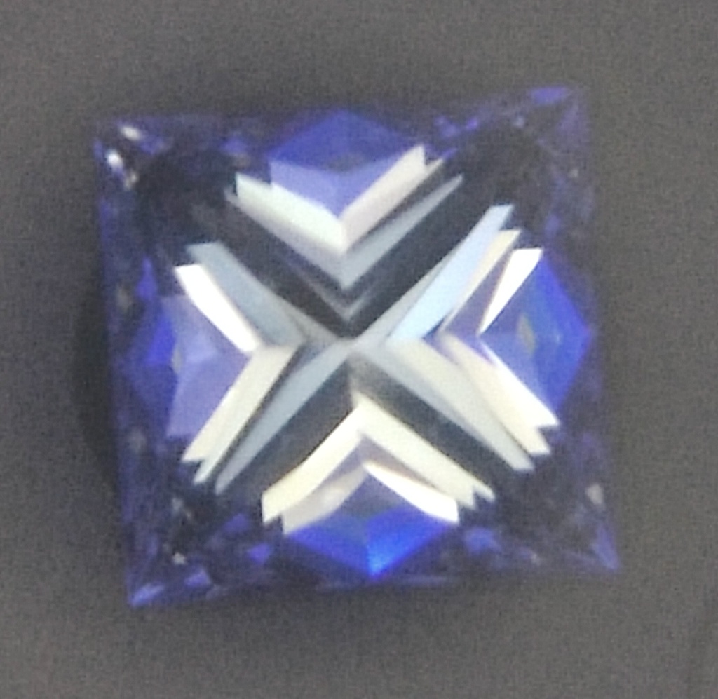 Diamante PR 0.697 VVS1 E N/A DIAMANE · Flechas (H&A)