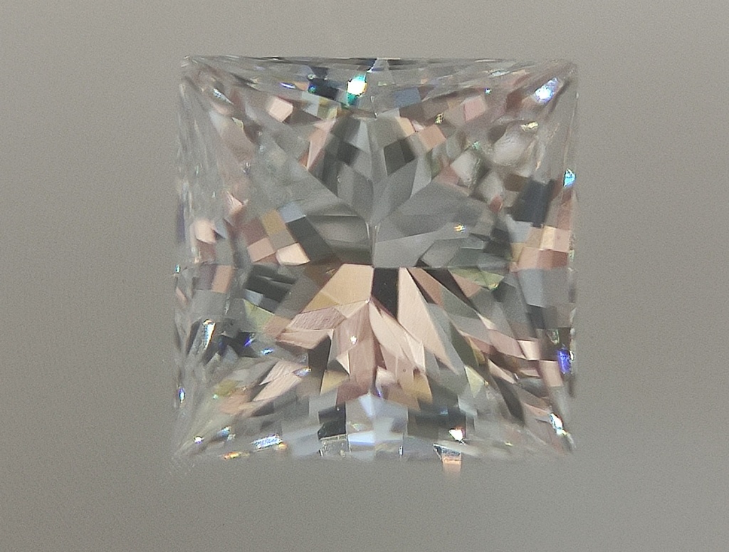 Diamante PR 0.753 VS1 F  DIAMANE