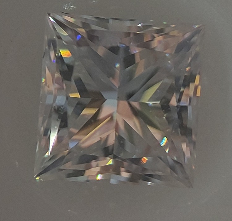 Diamante PR 0.814 VS1 F  DIAMANE
